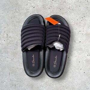 NWT Samba Shoes Women’s Micha Slides